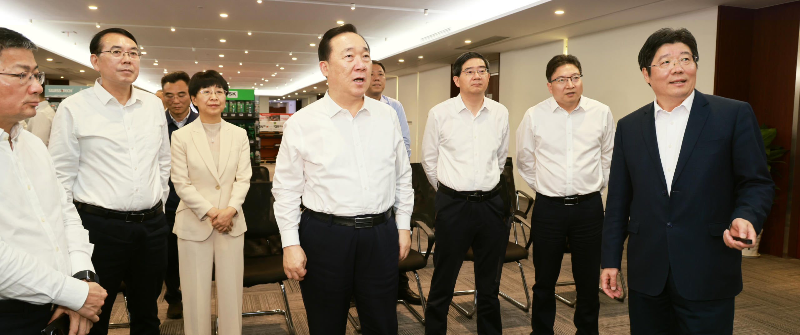 省委书记王浩一行莅临凯发官网k8调研